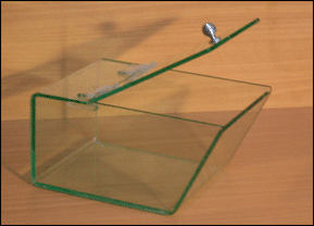 Materiel boulangerie: Boite � charni�re en plexiglas min�ral
