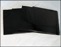Plaque de plexiglas noir brillant